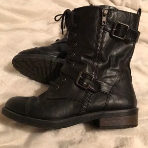 White Mountain Moto boots